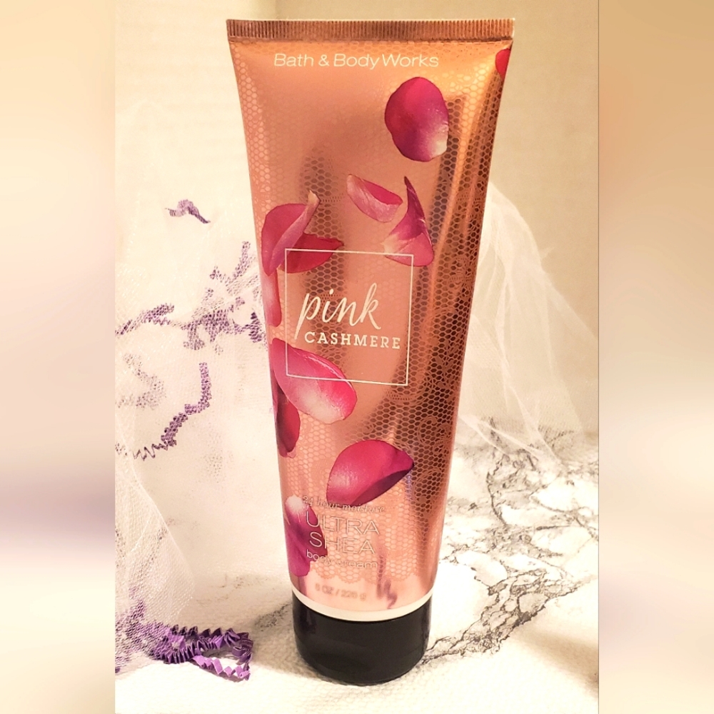 Bath & Body Works Pink Cashmere Body Cream – Warm Floral & Vanilla Scent